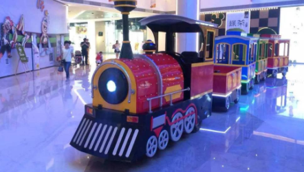 電動(dòng)小火車不管在商場還是景區(qū)使用應(yīng)注重質(zhì)量
